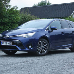 Toyota-Avensis-fl